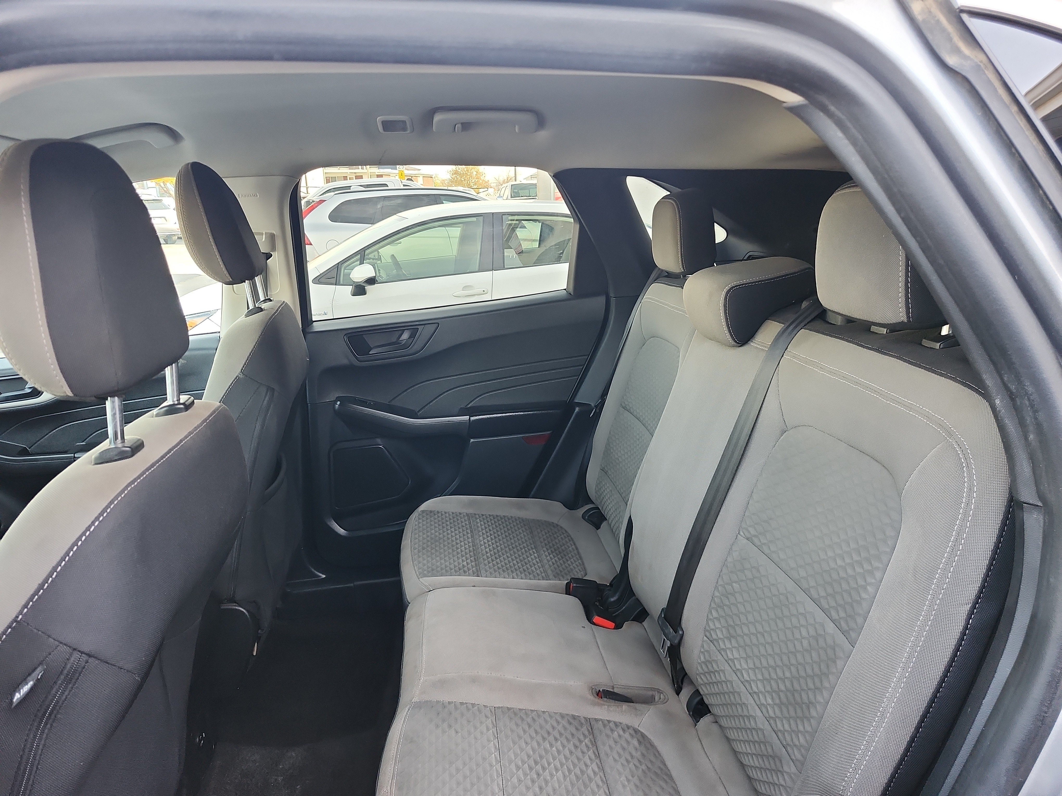 Used 2022 Ford Escape SE FWD image 19