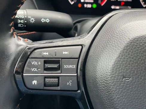 Certified 2025 Honda HR-V Sport image 15