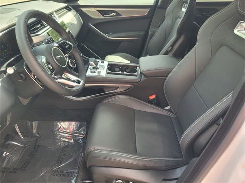 New 2026 Jaguar F-PACE R-Dynamic S image 12