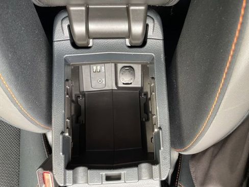 Used 2017 Subaru Crosstrek 2.0i Premium image 11