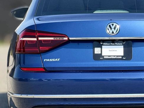 Used 2017 Volkswagen Passat 1.8T R-Line image 13