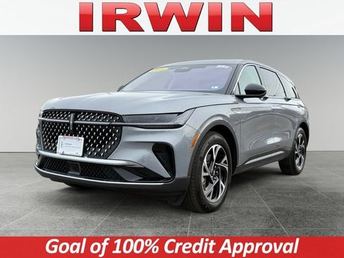 Used 2025 Lincoln Nautilus Premier w/ Equipment Group 102A image 1