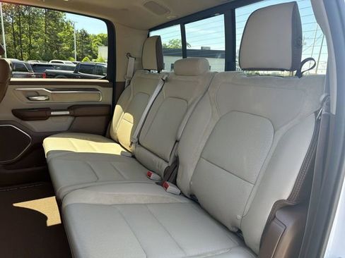 Used 2019 RAM 1500 Laramie AWD/4WD image 23