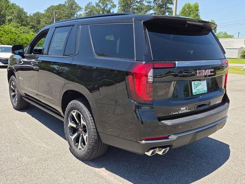 New 2026 GMC Yukon AT4 w/ AT4 Premium Plus Package AWD/4WD image 9