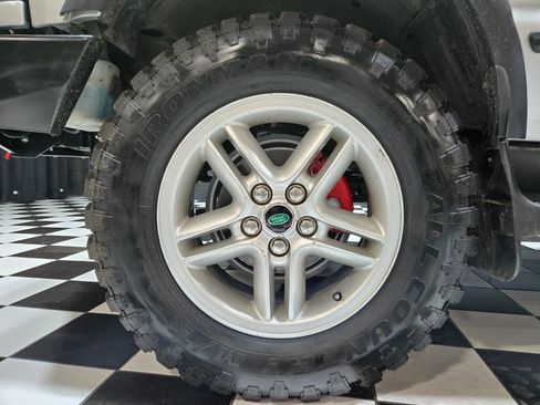 Used 2004 Land Rover Discovery SE image 12