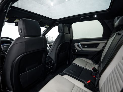 Used 2021 Land Rover Discovery Sport SE R-Dynamic image 20