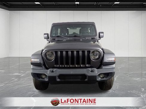 Certified 2018 Jeep Wrangler Unlimited Sport image 8