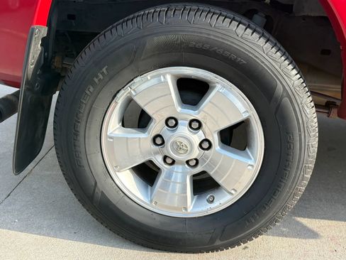 Used 2011 Toyota Tacoma PreRunner w/ TRD Sport Pkg RWD image 29