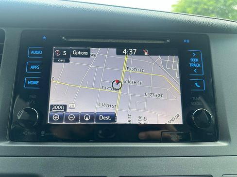 Used 2015 Toyota Sienna XLE w/ XLE Navigation Package FWD image 35