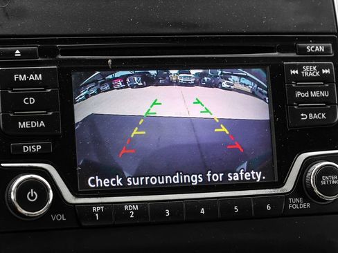 Used 2018 Nissan Frontier S RWD image 17