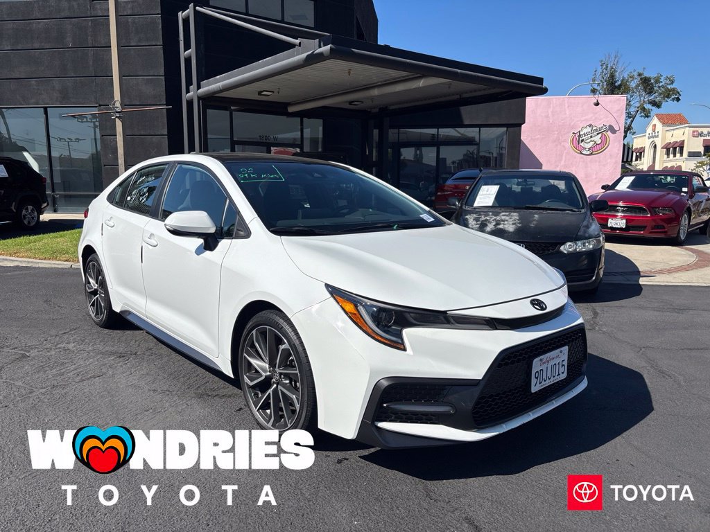 Used 2022 Toyota Corolla SE w/ SE Premium Package FWD image 1