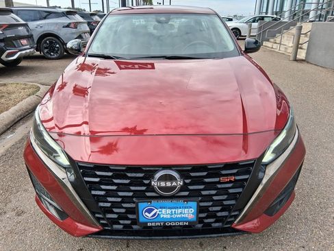 Used 2023 Nissan Altima 2.5 SR image 2