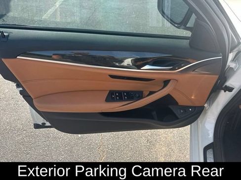 Used 2018 BMW 530e xDrive AWD/4WD image 18