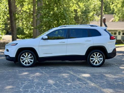 Used 2015 Jeep Cherokee Limited w/ Luxury Group FWD image 6