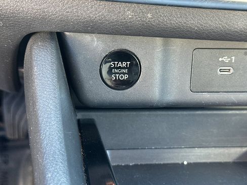 Used 2024 Nissan Rogue SV AWD/4WD image 26
