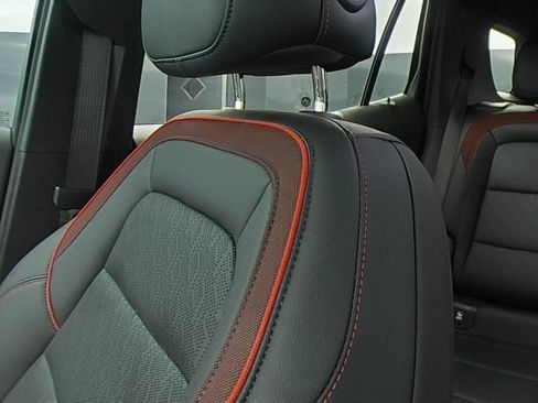 Used 2025 Chevrolet Equinox RS w/ Safety and Technology Package FWD image 12