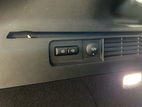 Used 2019 Lincoln Nautilus Select AWD/4WD image 29