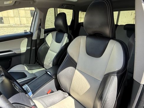 Used 2017 Volvo XC60 T6 Dynamic w/ Preferred Option Package AWD/4WD image 33
