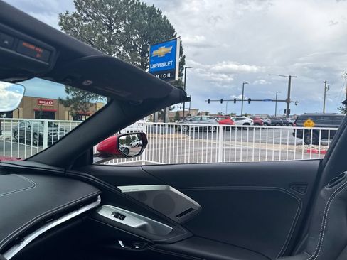 Used 2025 Chevrolet Corvette Stingray Preferred Conv w/ 2LT RWD image 21