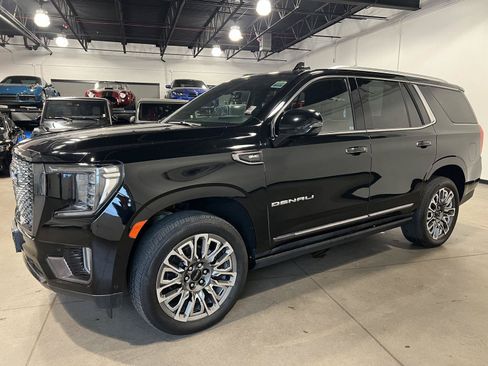 Used 2024 GMC Yukon Denali Ultimate AWD/4WD image 7
