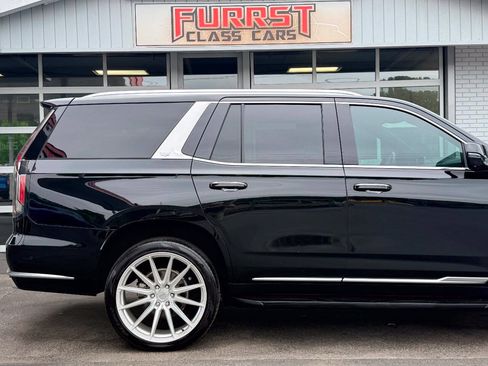 Used 2022 Cadillac Escalade Premium Luxury AWD/4WD image 10