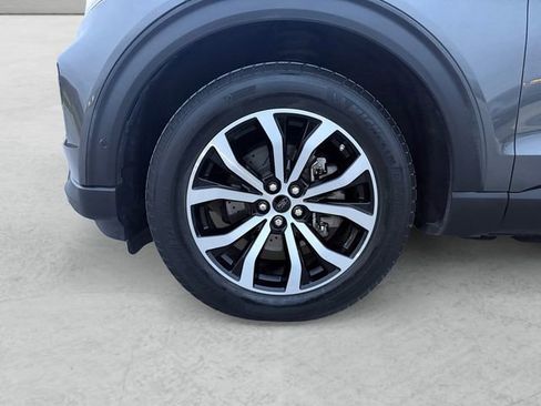 Used 2020 Ford Explorer ST w/ Premium Technology Package image 23