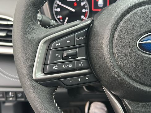 New 2025 Subaru Outback Limited image 17