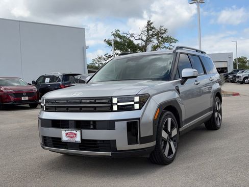 Used 2024 Hyundai Santa Fe Limited image 7