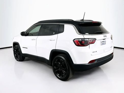 Used 2024 Jeep Compass Limited AWD/4WD image 4