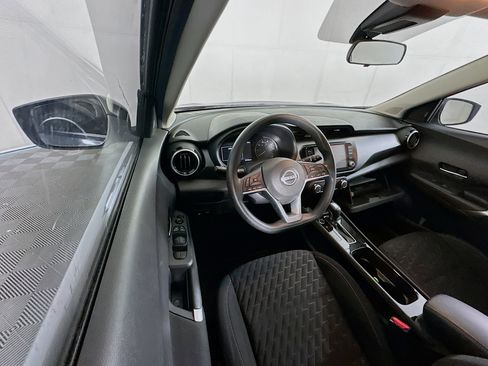 Used 2023 Nissan Kicks SV image 18