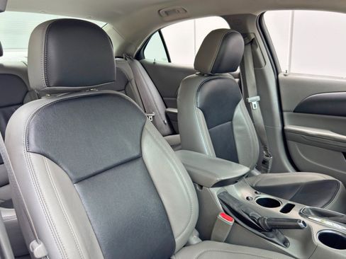 Used 2015 Chevrolet Malibu LS FWD image 30