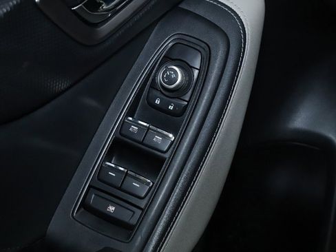 Certified 2023 Subaru Forester Limited image 17