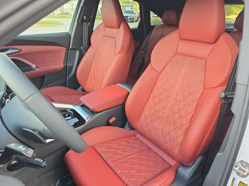 New 2026 Audi SQ5 Premium Plus image 15