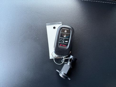 Used 2023 Honda Pilot Elite image 10