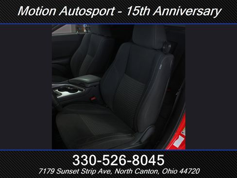 Used 2016 Dodge Challenger R/T w/ Blacktop Package image 30