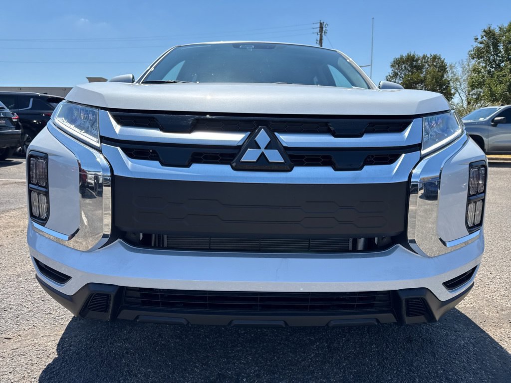 New 2027 Mitsubishi Outlander Sport SE FWD image 2