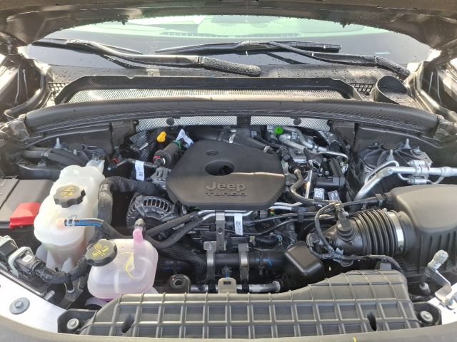 New 2026 Jeep Grand Cherokee Altitude AWD/4WD image 35