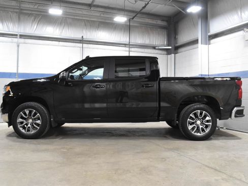 Used 2024 Chevrolet Silverado 1500 LT AWD/4WD image 24