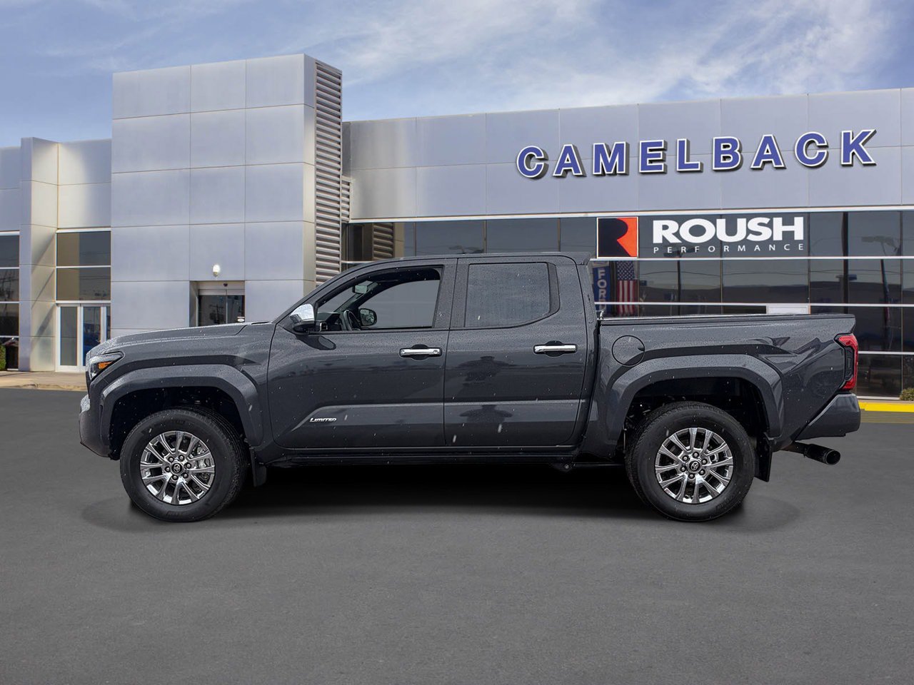 Used 2025 Toyota Tacoma Limited AWD/4WD image 3