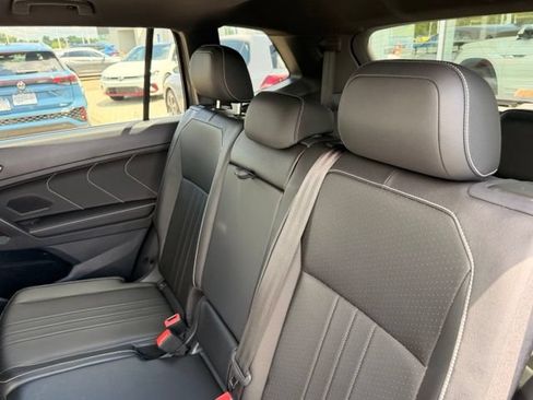 Certified 2024 Volkswagen Tiguan SE R-Line FWD image 12