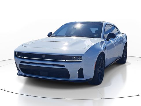 Used 2026 Dodge Charger Scat Pack AWD/4WD image 2