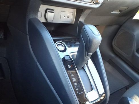 New 2025 Nissan Versa SV image 12