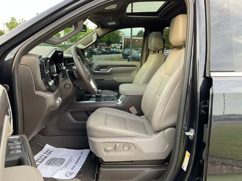 Used 2024 GMC Sierra 1500 SLT w/ SLT Premium Plus Package AWD/4WD image 13