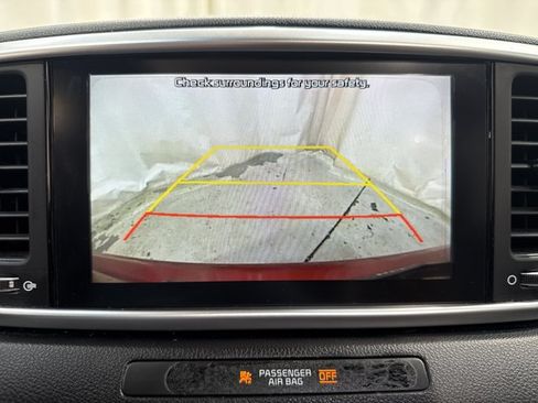 Used 2020 Kia Sportage S w/ S Sunroof Package AWD/4WD image 31