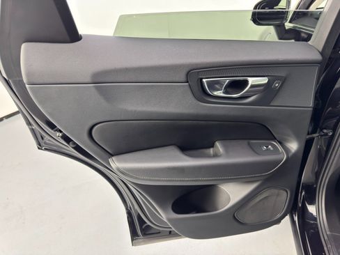 Used 2023 Volvo XC60 T8 Ultimate w/ Climate Package image 43