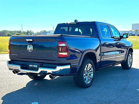 Used 2022 RAM 1500 Limited image 8