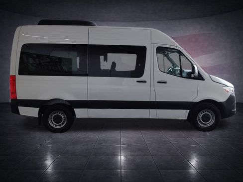 Used 2024 Mercedes-Benz Sprinter 2500 image 6