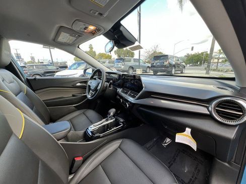 Used 2025 Chevrolet Trax ACTIV w/ Driver Confidence Package image 28