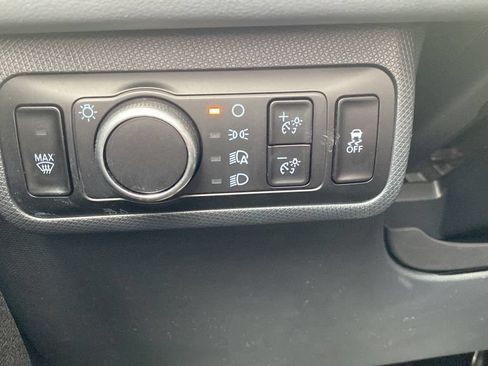 Certified 2025 Ford Mustang Mach-E Premium AWD/4WD image 35