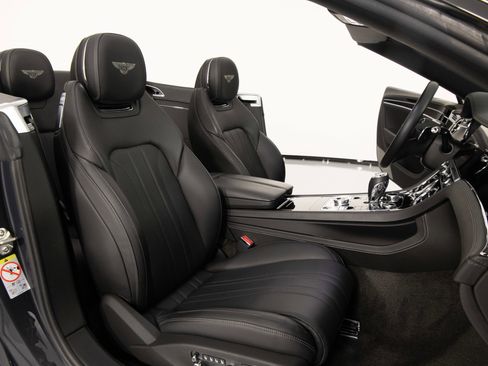 Used 2020 Bentley Continental GT AWD/4WD image 25